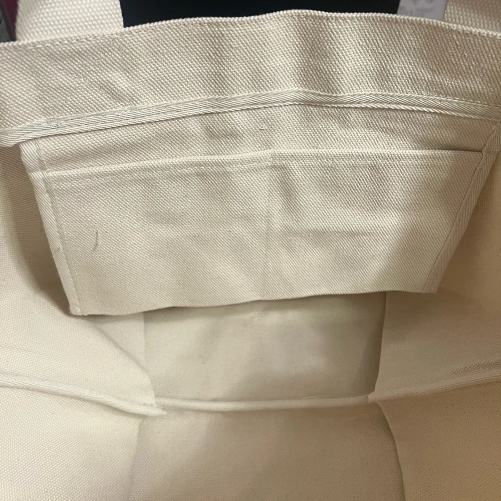 Merit The Everything Cream Bag - Picture 6 of 13